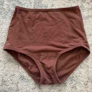 ARQ high-waisted underwear size Medium